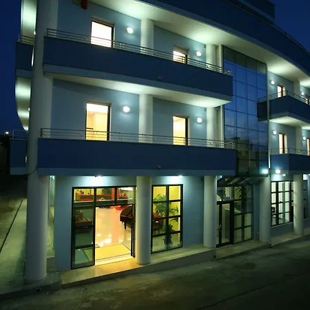 Blu - Nel Salento 3*